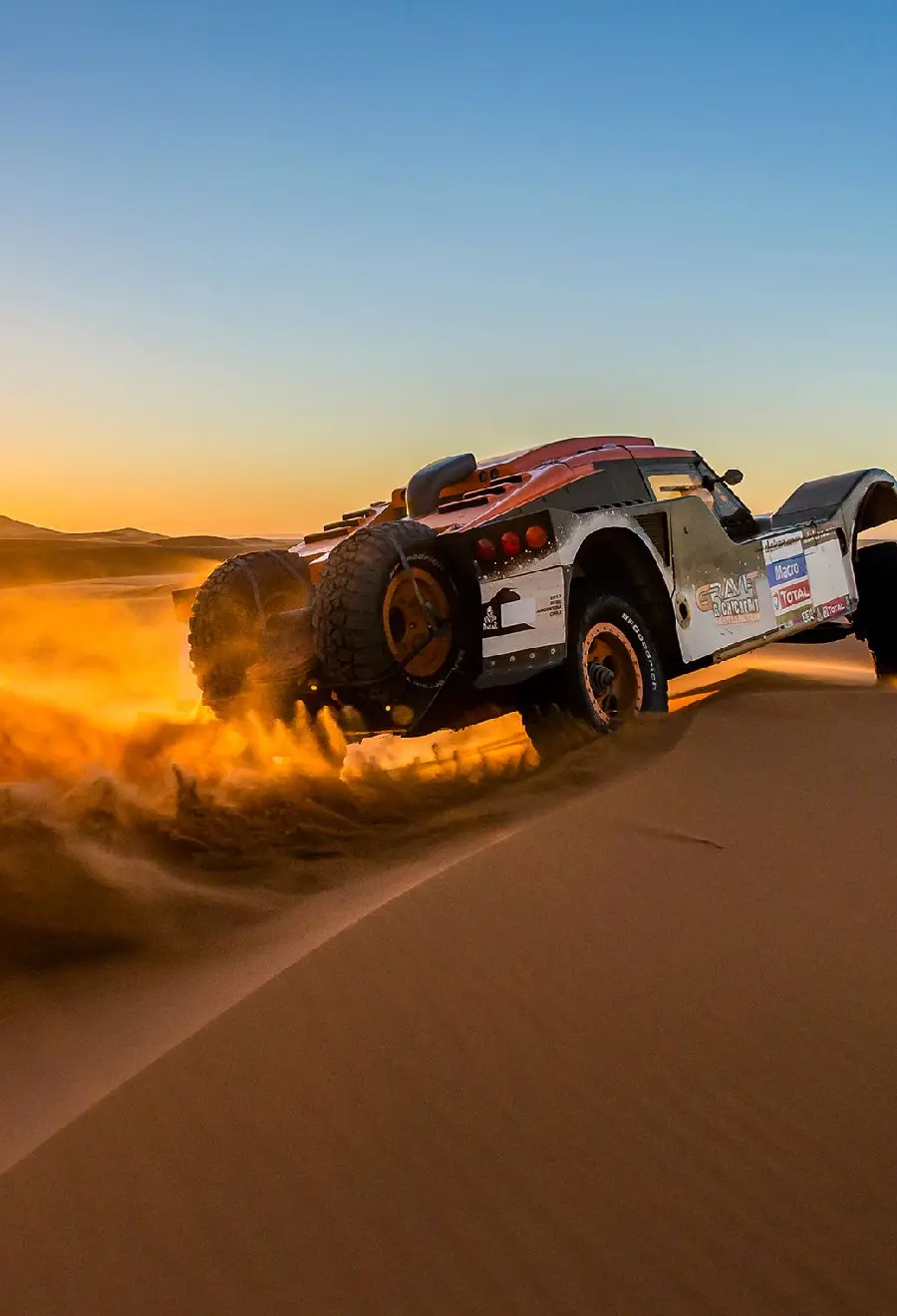 Unique photo of beautiful car in Dakar Rally, the most prestigious world motor racing rally