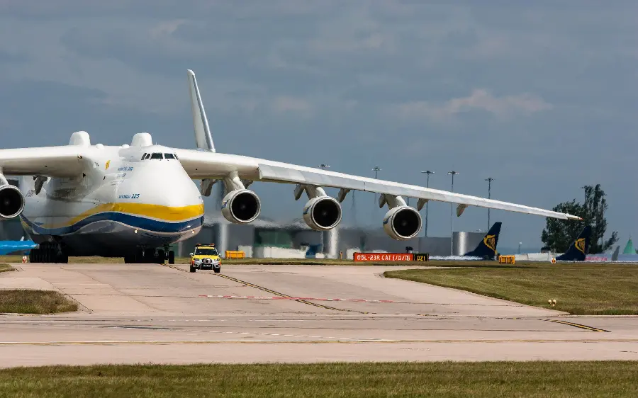 Photo of a famous Ukrainian transport plane at a well-equipped airport