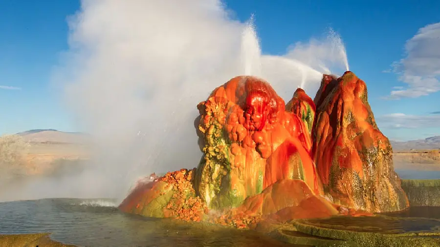 Download Background of the most popular and dangerous geyser in Iceland for laptop