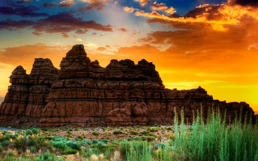 The most beautiful mountain photo of nature with a dreamy sky 