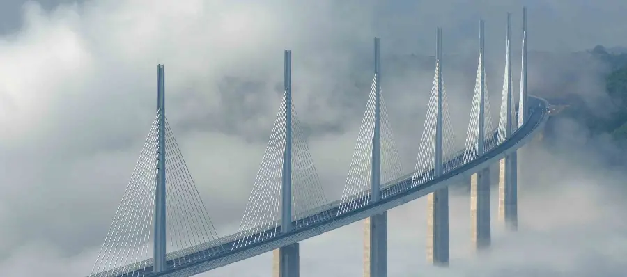 Download a very beautiful and interesting photo of the Millau Bridge in France with excellent quality 