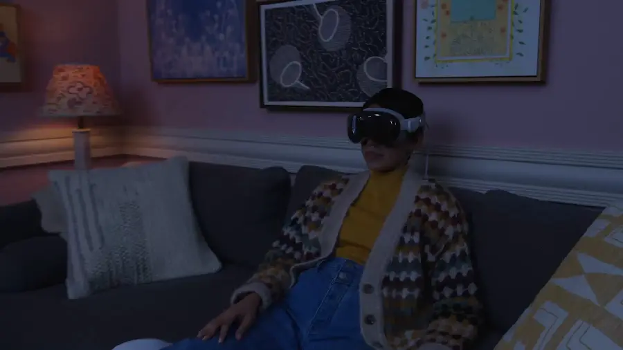 Photo of Apple's mixed reality headset in the dark with a forecast of distribution in 2024