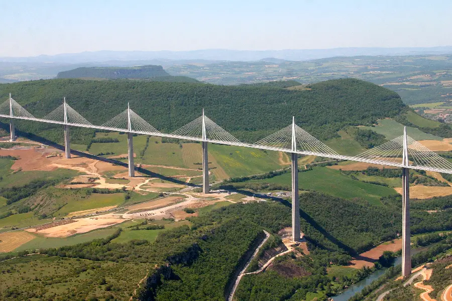 Very beautiful wallpaper of the highest and longest Milo Bridge