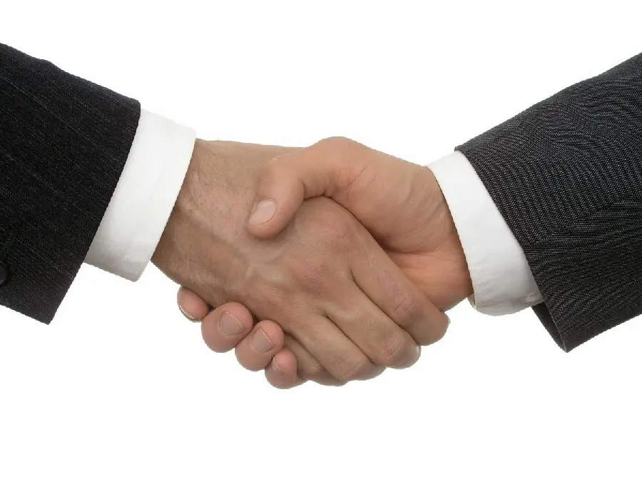 Download the highest quality handshake photo for project photos