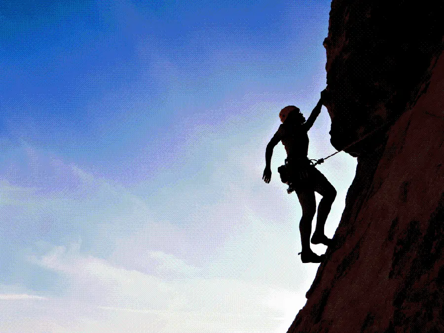 Photo Spectacular and dangerous rock climbing for Telegram profile