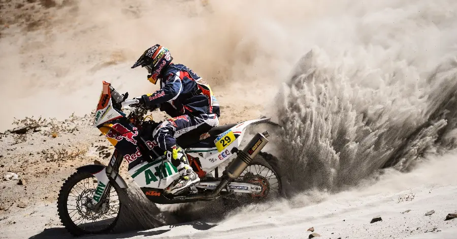 Motorcycle wallpaper in the Dakar Rally, the world's largest sports competition for laptops and computers