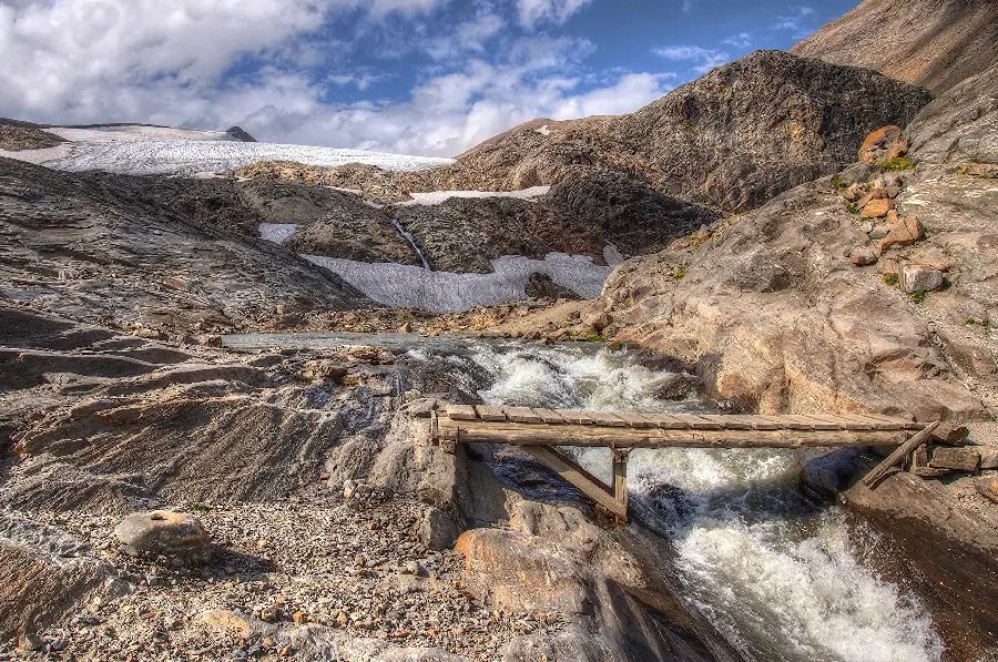 Profile photo of a very beautiful mountain river 