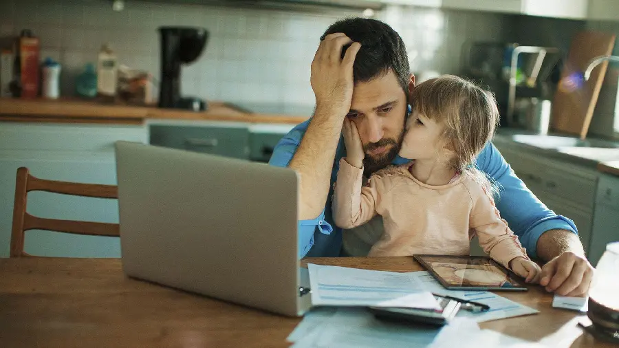 New father and daughter image without text, suitable for project covers and PowerPoints 