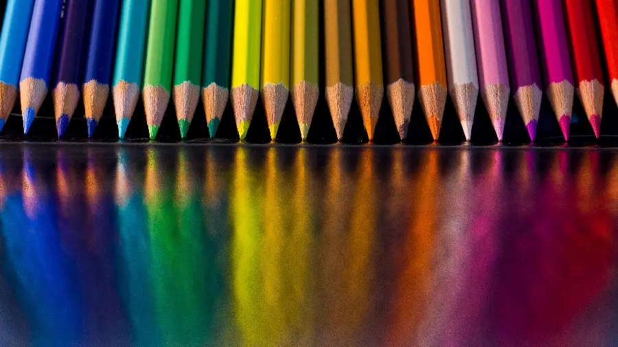 Beautiful and unique photo of excellent colored pencils by Faber-Castell Polychrome