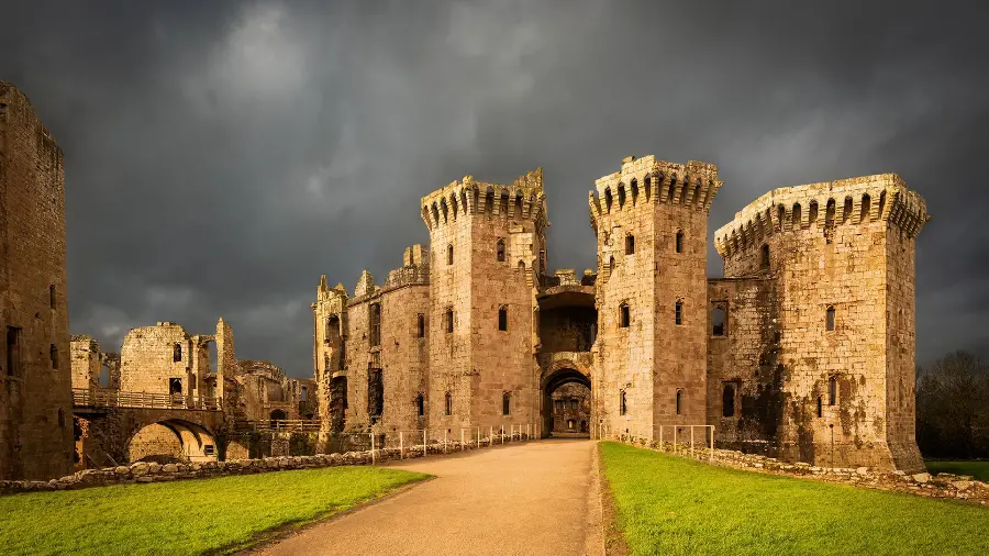  Spectacular image of large stone towers side by side in high quality 