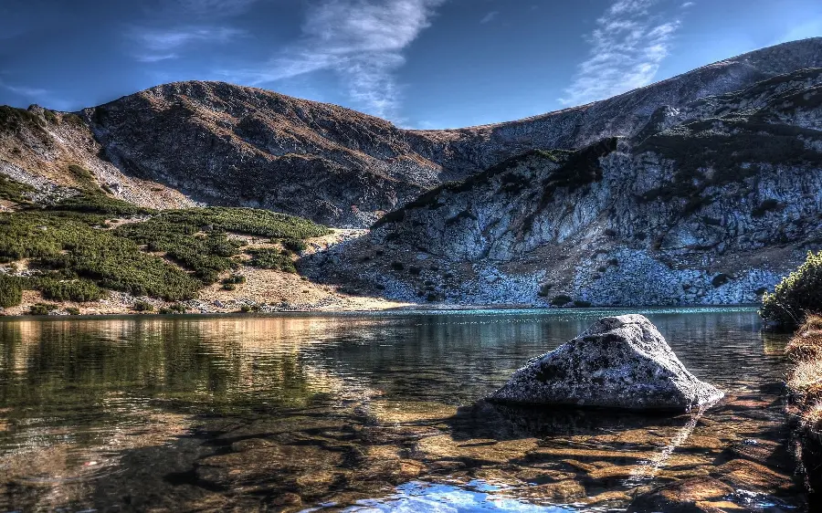 Download an extraordinary image of a dreamy and beautiful nature 