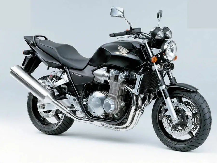 Latest photo of Honda CB1300 motorcycle in luxurious black