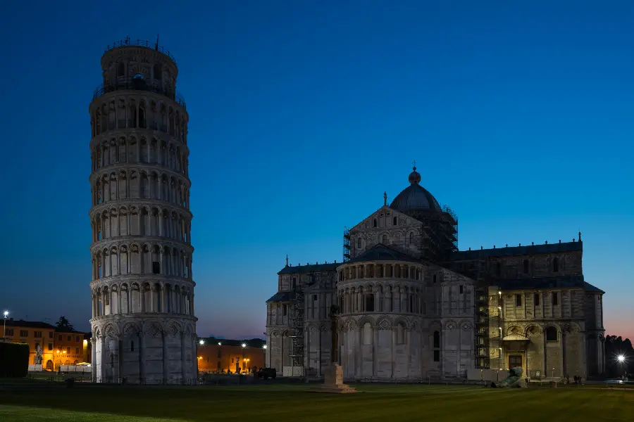 Amazing and interesting picture of a beautiful palace with dim lights 