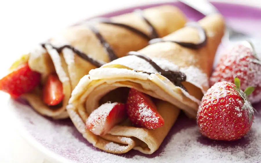 Simple delicious strawberry pancake image free with the highest quality 