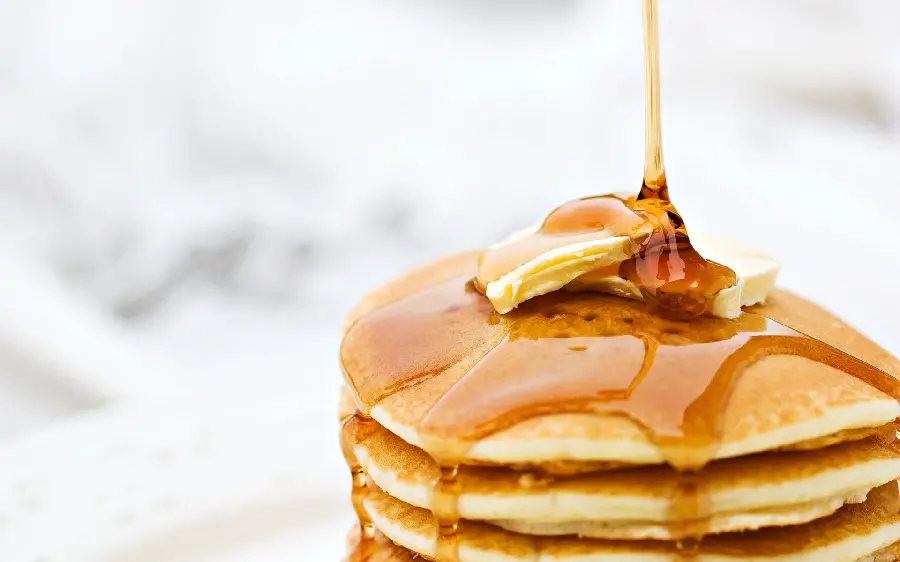 High quality simple and delicious honey pancake photo 