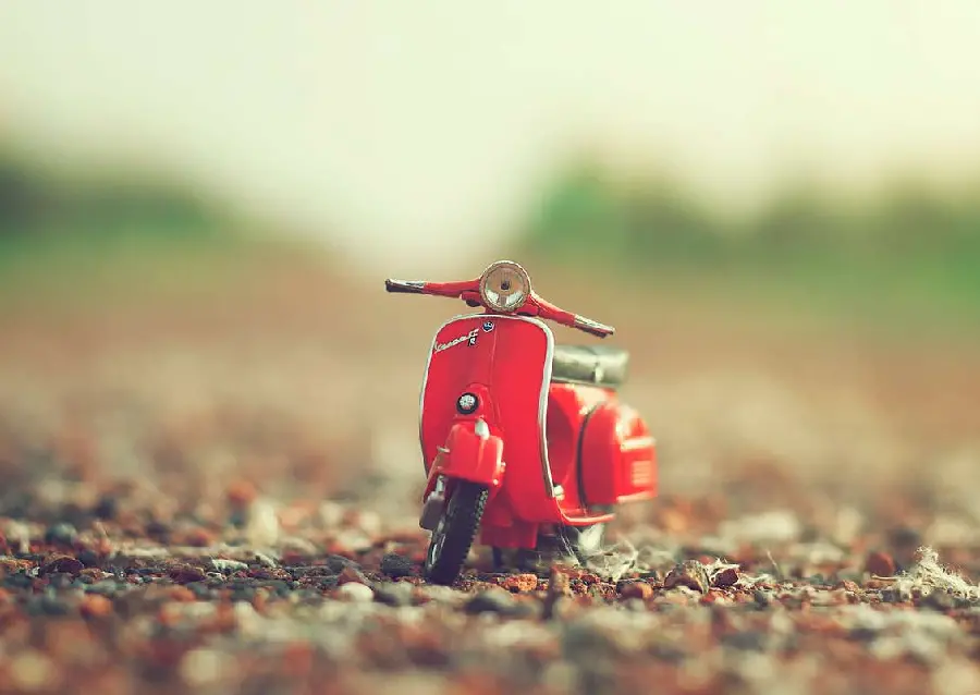 Download Free High Quality Fantasy Miniature Old Engine Photo 