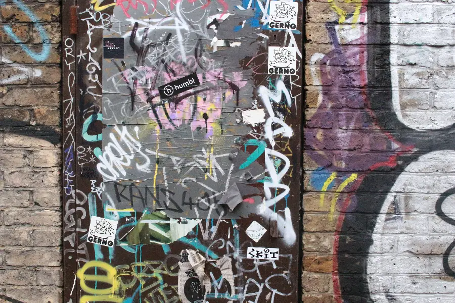 Download beautiful image of a spectacular and interesting graffiti-style mural