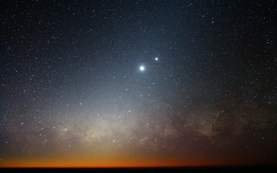 Download wallpaper of a dreamy relaxing starry night