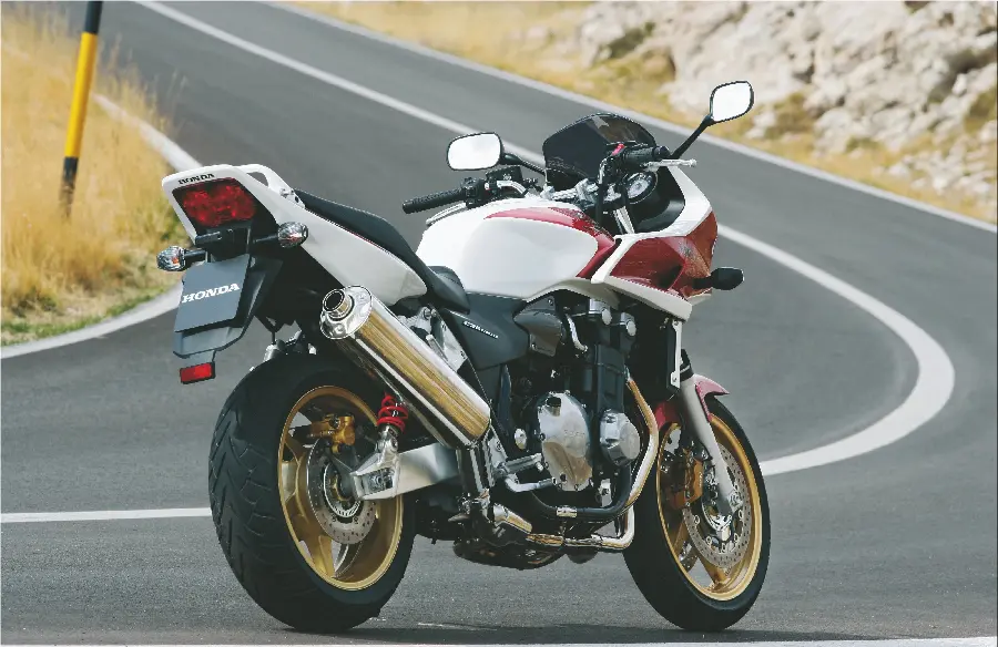 Spectacular Honda CB1300 Motorcycle Image
