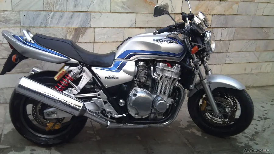 The prestigious Honda blue and silver motorcycle in a 5K view