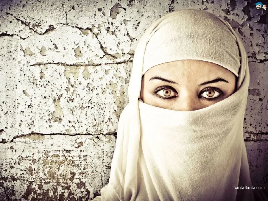 The simplest Background photo of a girl completely in a hijab for modern lovers