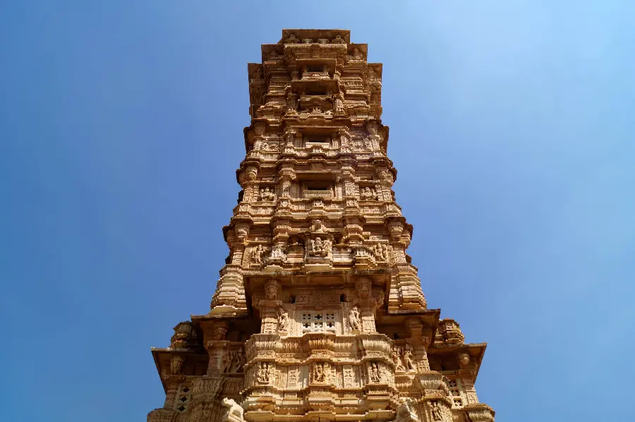 Amazing historical tower background photo suitable for all types of laptops and computers