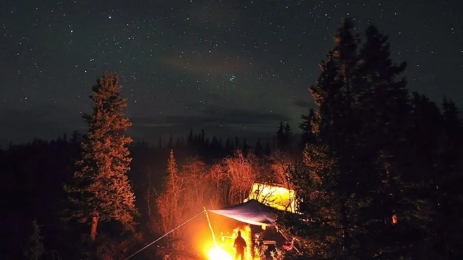 Download the image of a campfire and a campfire by the lake, very cool and fun