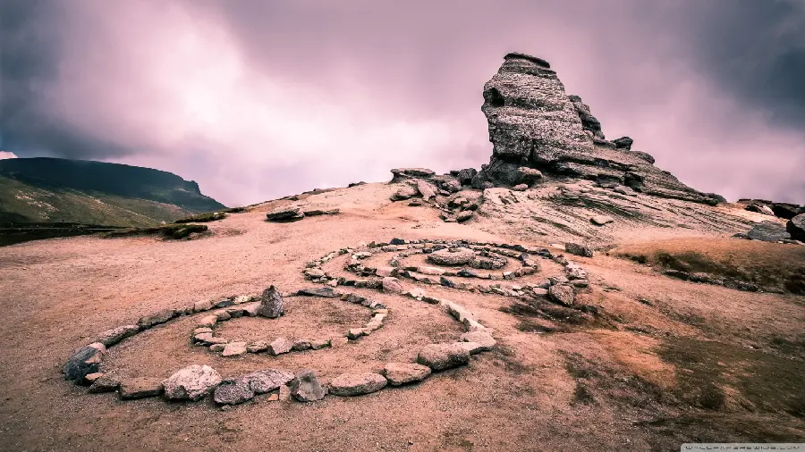 Download a very interesting and beautiful wallpaper of natural stones