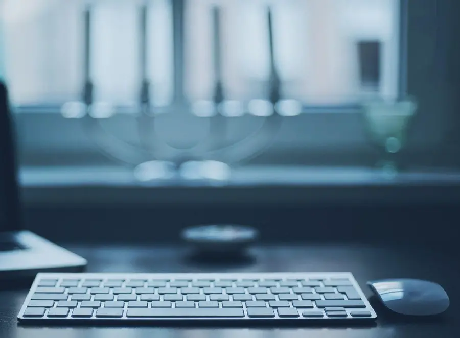 High Quality Computer Keyboard and Wireless Network Wi-Fi