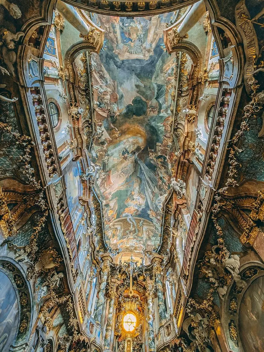 Photo of a Renaissance work with beautiful and stunning colors for painting printing