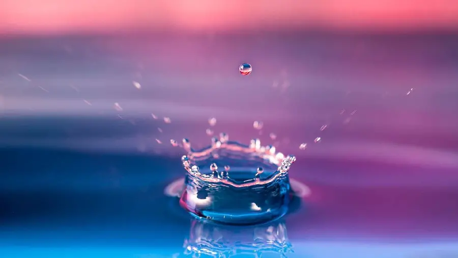 Very beautiful wallpaper of cool water drop crown