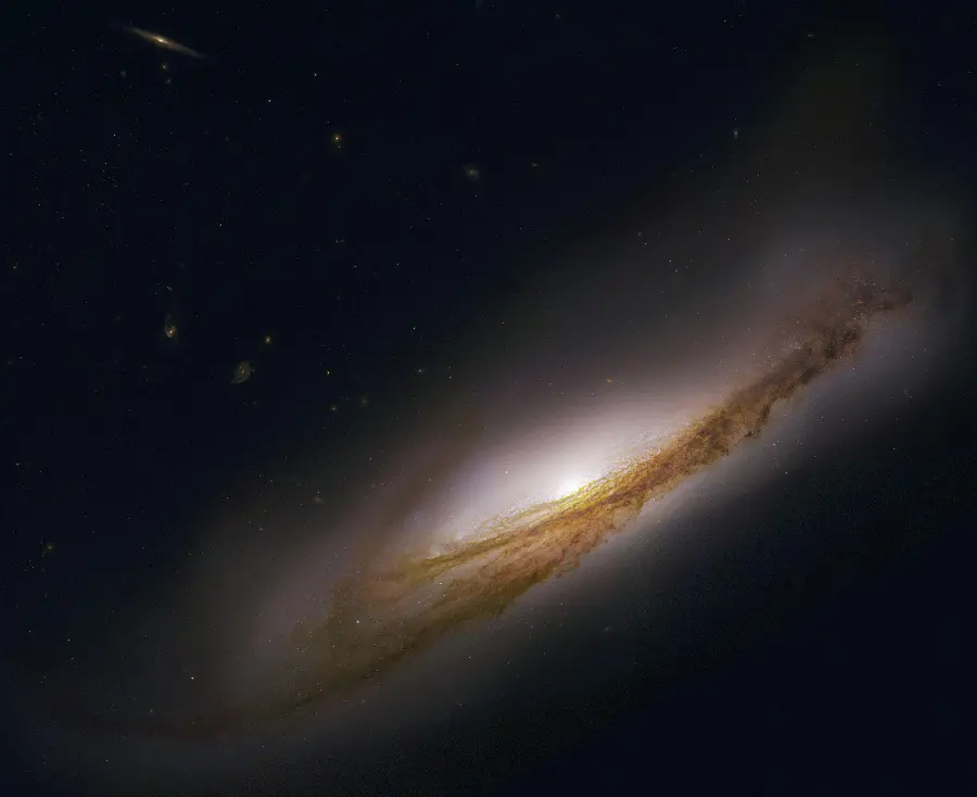 Download an interesting and spectacular photo of the Milky Way 