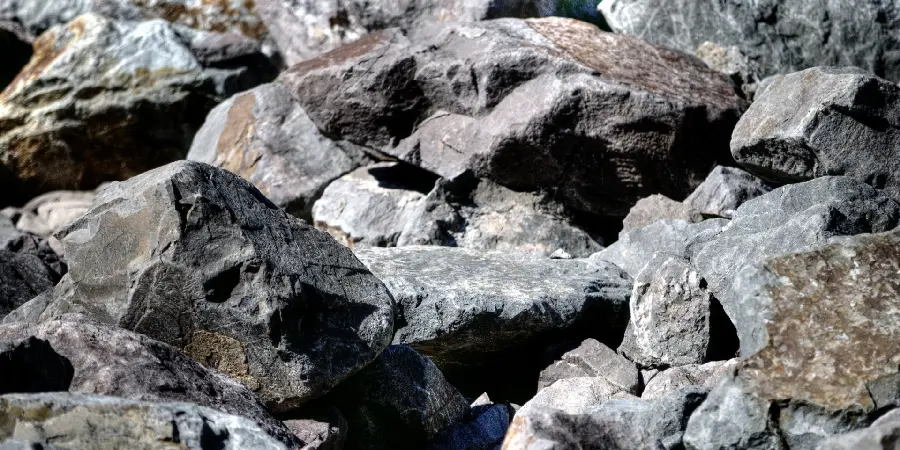 Download a beautiful wallpaper of natural mountain stone