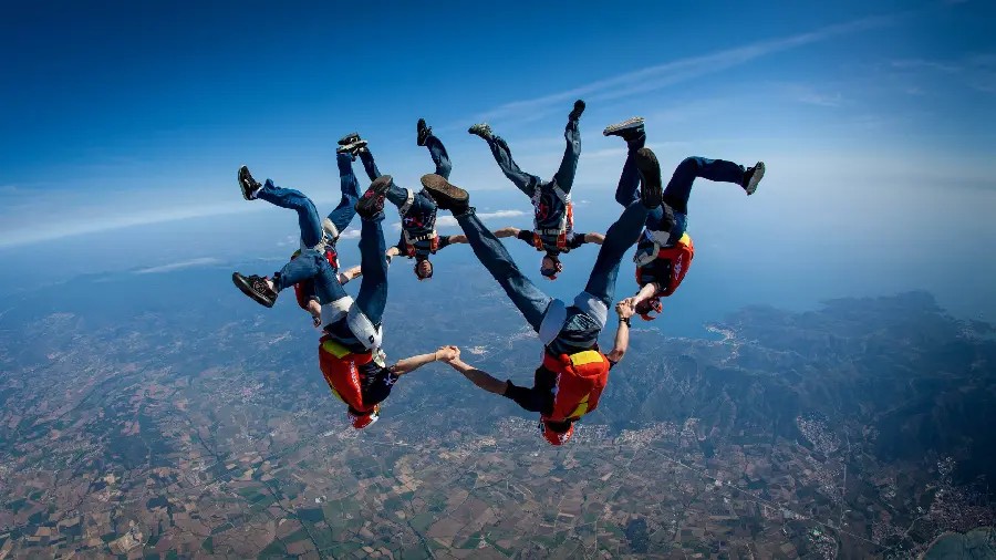 Amazing wallpaper FULL HD of skydivers jumping