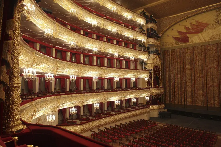 Free download of images of various theater halls from Johoreh