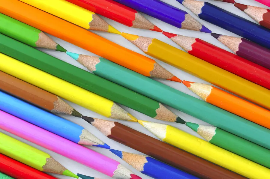 Colored pencil wallpaper to print on a pencil case