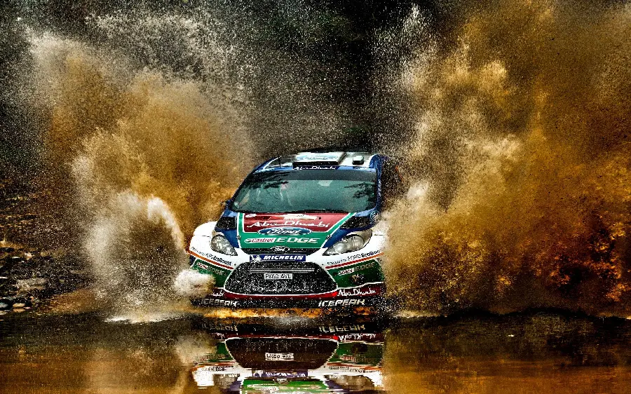 A stupid boy's profile photo from a rallycross race