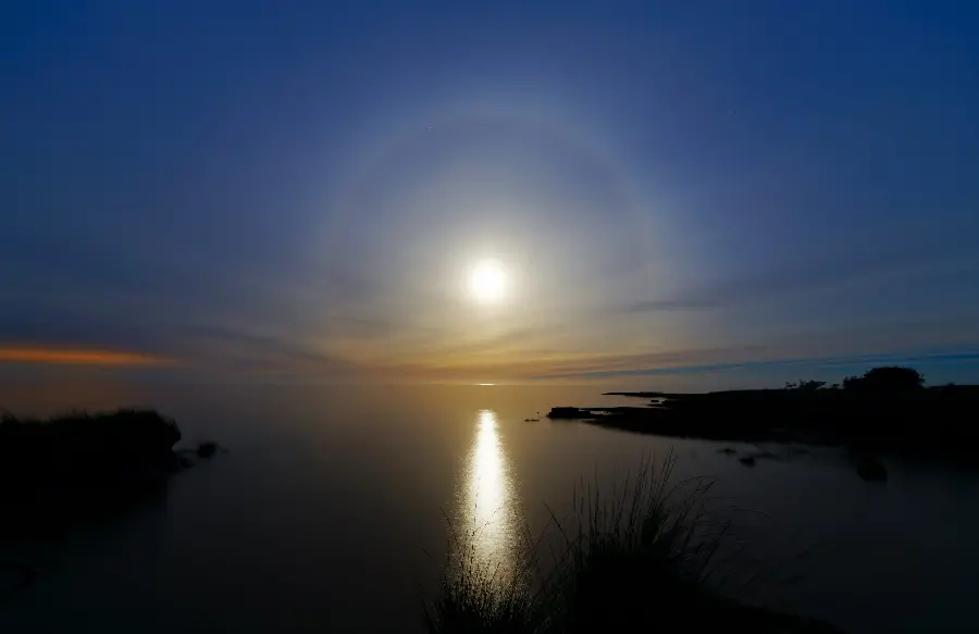 A special and attractive image taken in the dark of a natural landscape