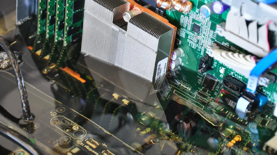 A partial image of the computer hardware and computer suitable for repair profiles