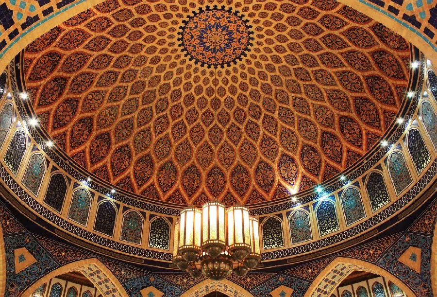 Wallpaper of the Ibn Battuta Shopping Center, Iranian architectural style and art