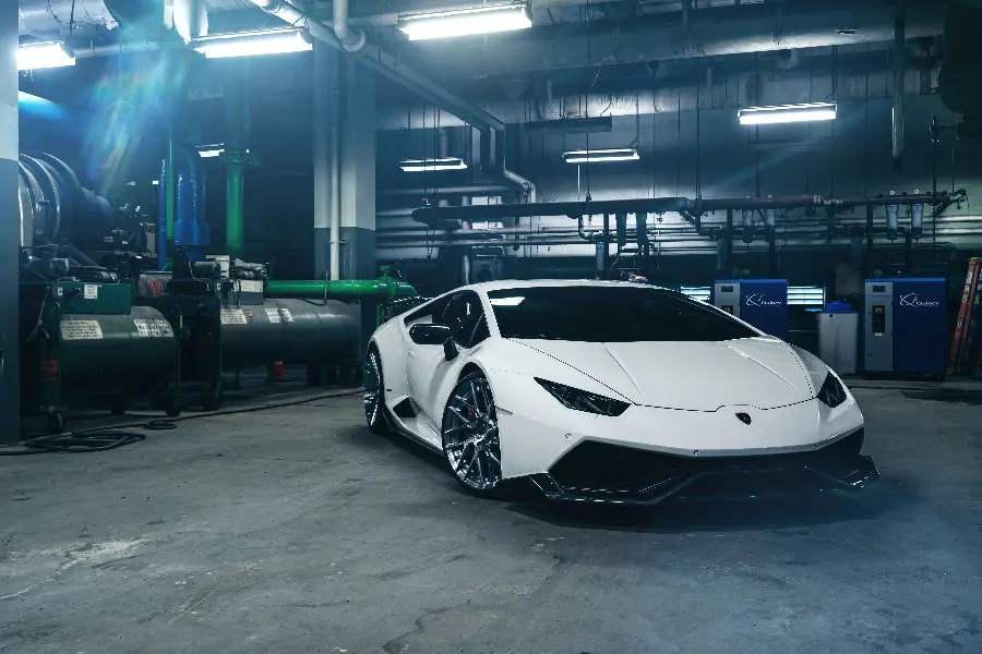 Photo of Lamborghini Huracan inParking suitable for profile and story 