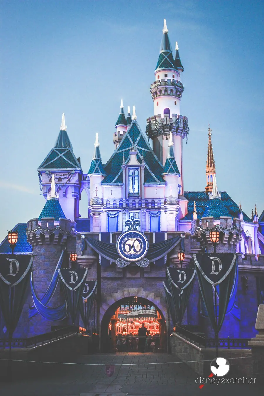  Free Download Walt Disney World Castle Stock Photo for Phone Screen 
