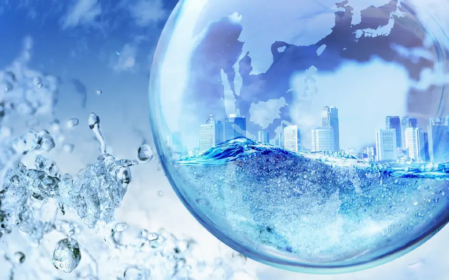 Awesome Edited Photo of a City Inside a Cool Water Bubble
