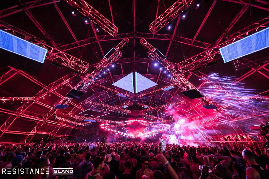 Music festival and concert wallpaper abroad with pink lights 