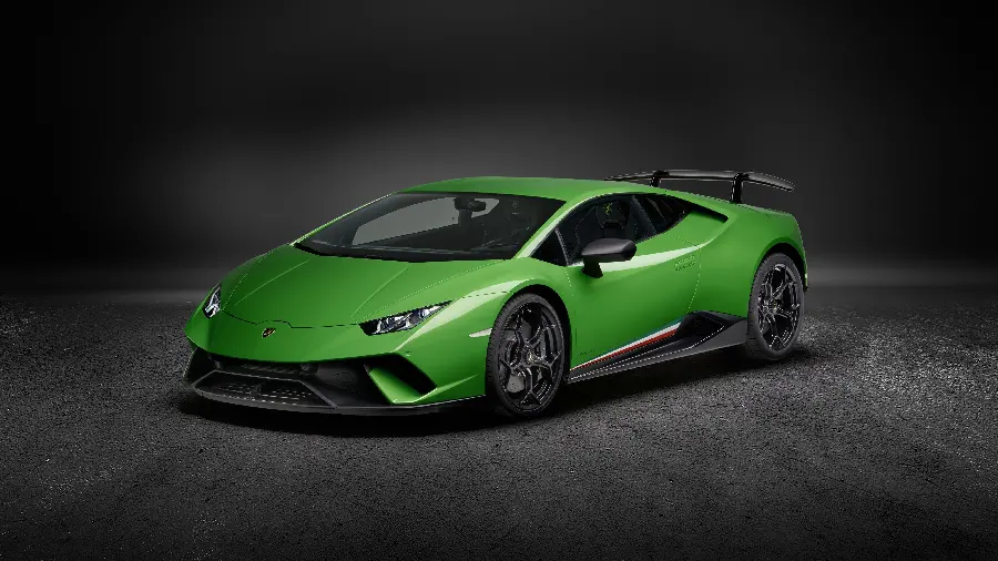 Download cool photo of green Lamborghini Huracan model 2000