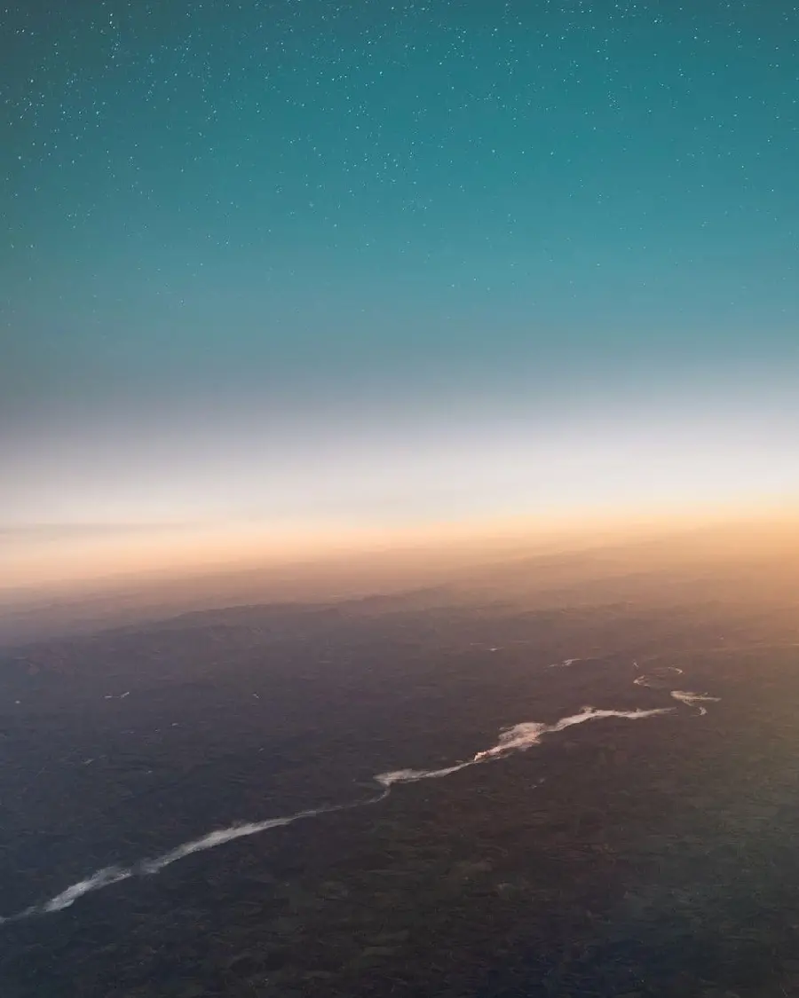 Unique cinematic wallpaper to beautify your desktop