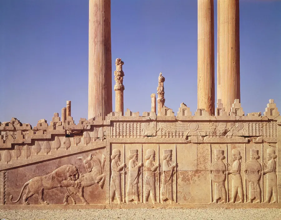 Wallpaper of the Opadana Palace, Iranian architecture for those interested in historical places