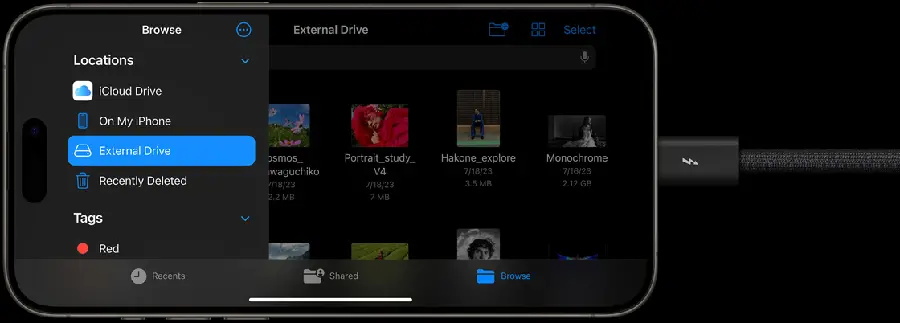 Image of the USB_C port replacing the Lightning ports Ability to connect flash drives, external memories, microphones, 4K displays to this phone