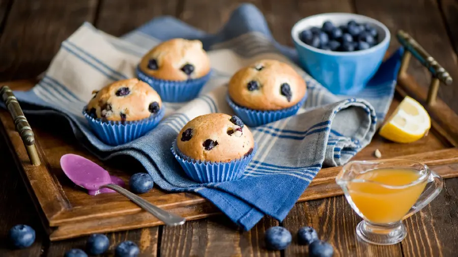 The latest stylish and simple photo of blueberry-flavored cookies and muffins 