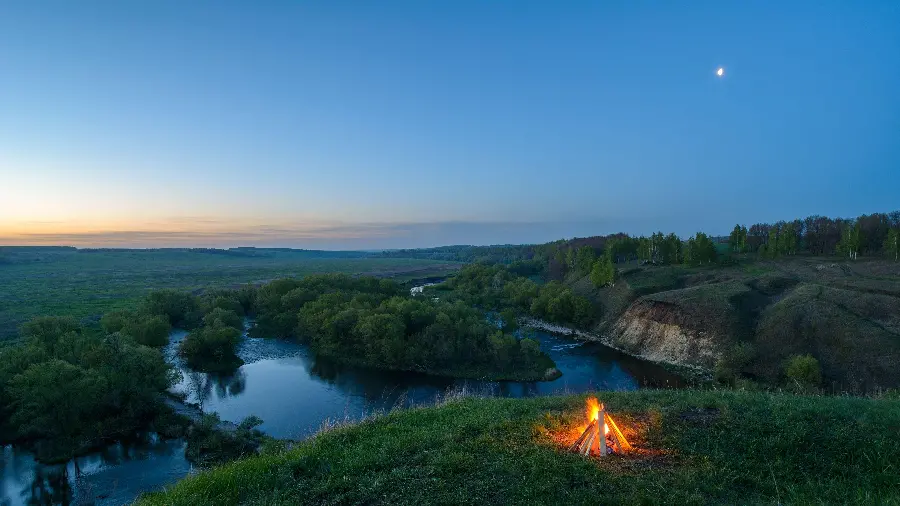 Beautiful lake background photo suitable for camping and water activities